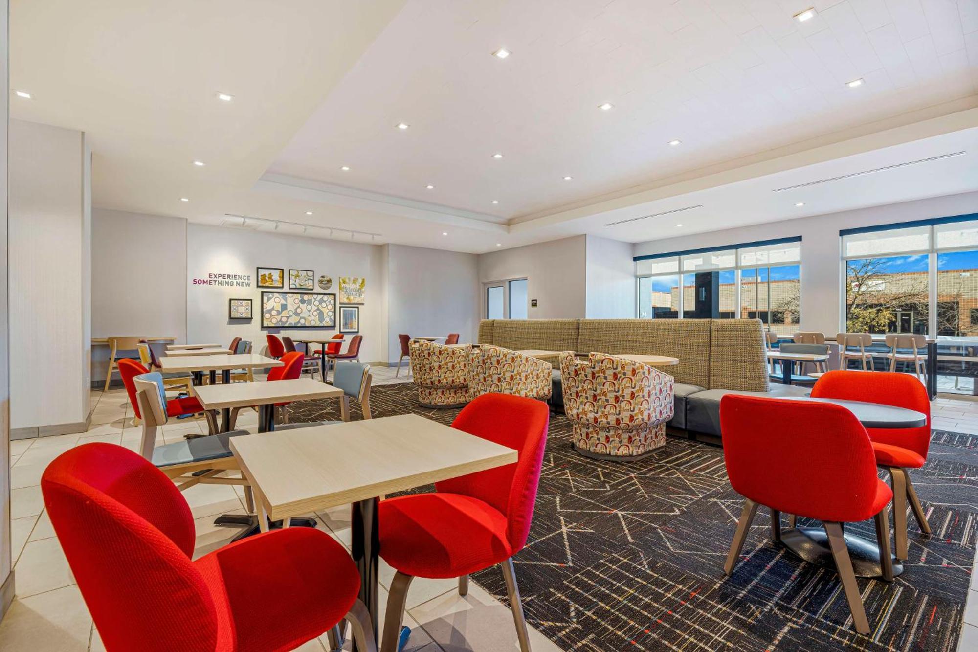 Home2 Suites By Hilton Colorado Springs Airport Exteriör bild