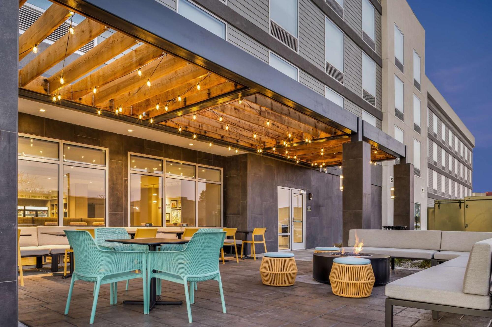 Home2 Suites By Hilton Colorado Springs Airport Exteriör bild