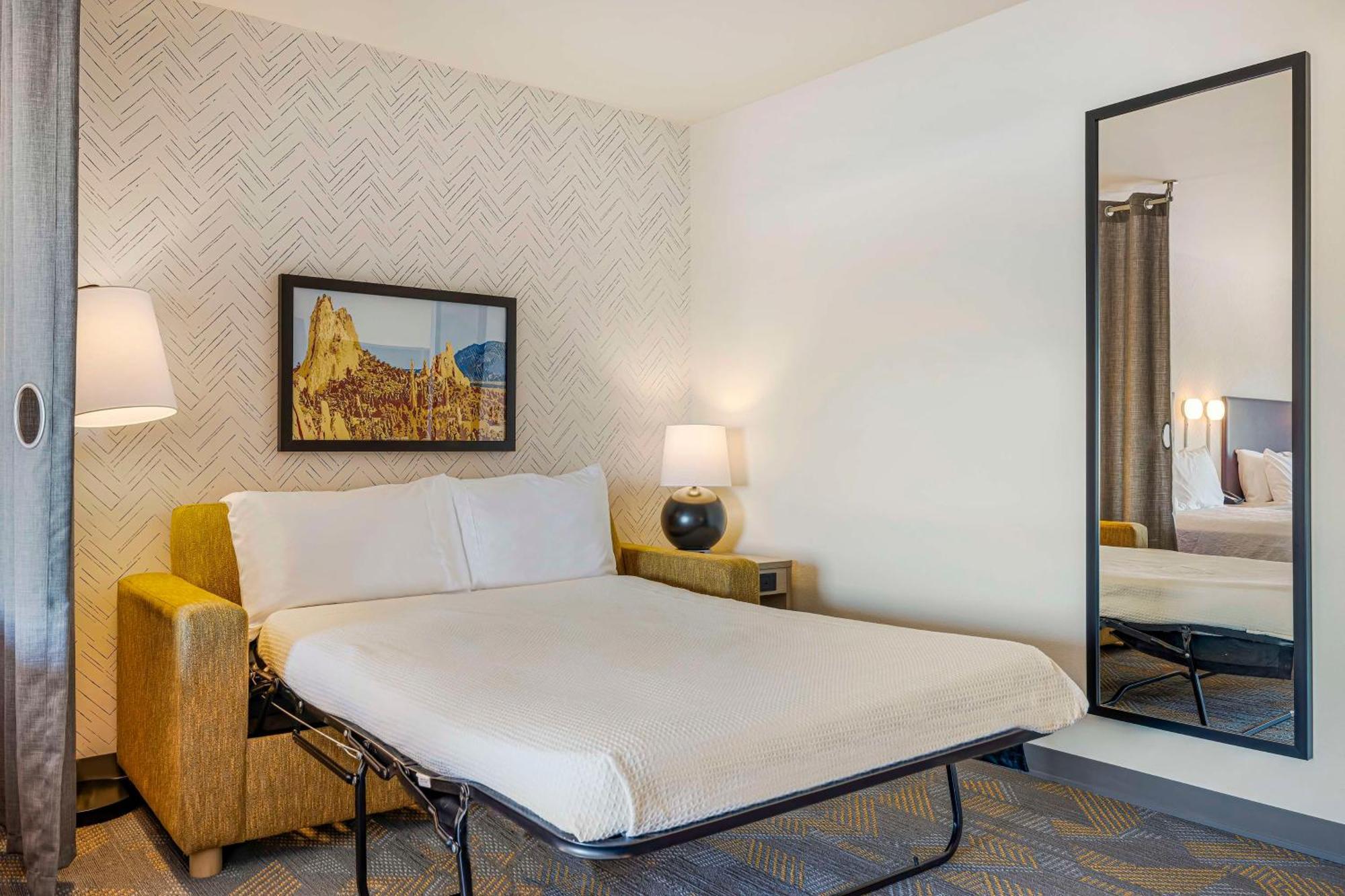 Home2 Suites By Hilton Colorado Springs Airport Exteriör bild